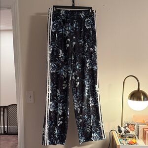 Adidas Originals Limited Edition Floral Firebird Track Pant Size Small NWOT